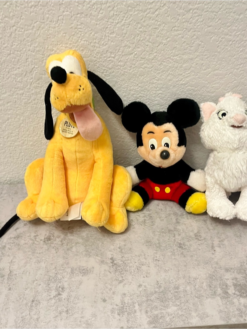 Disney Pluto Mickey and Marie
